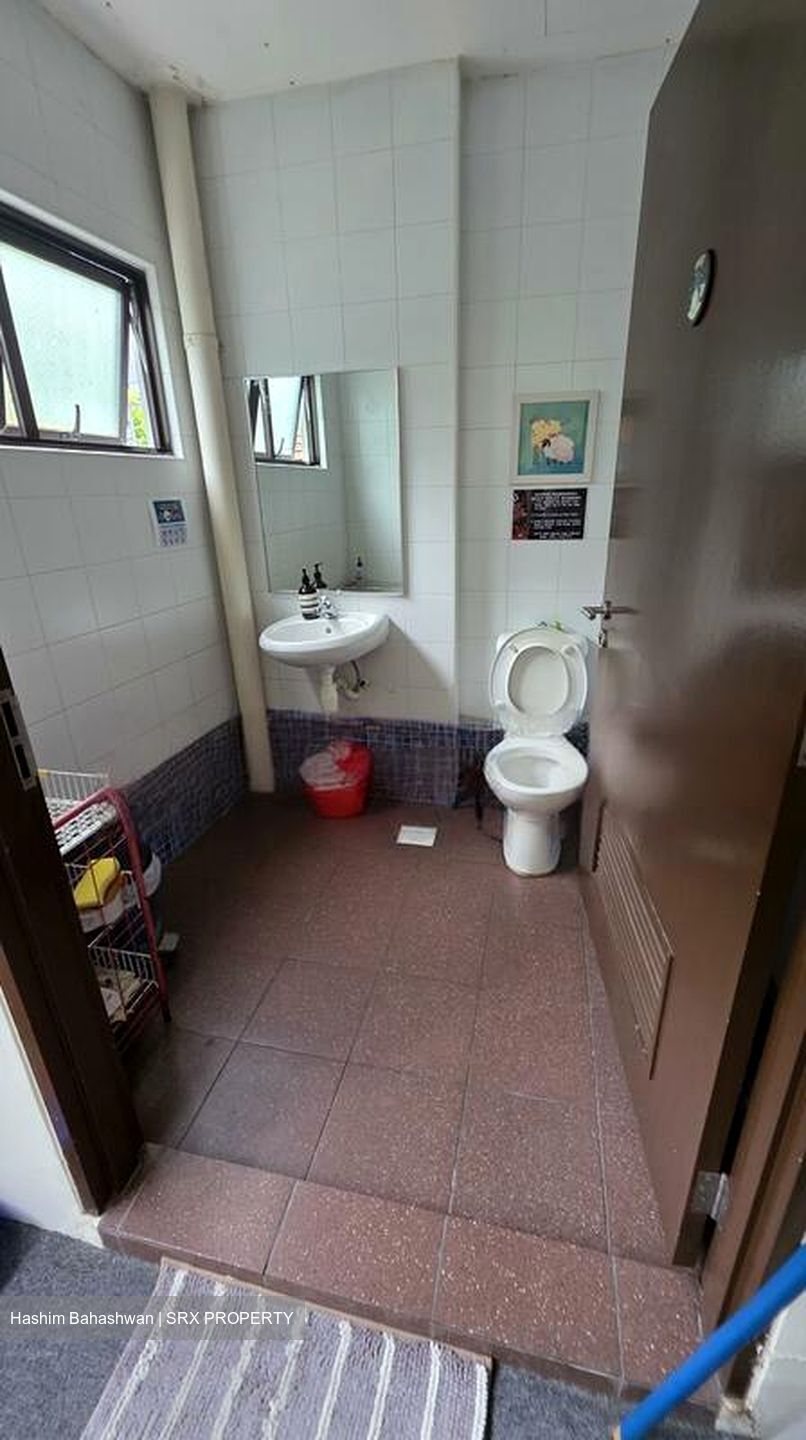 Cheow Keng Road (D15), Shop House #477054591